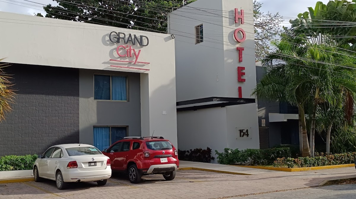 Grand City Hotel